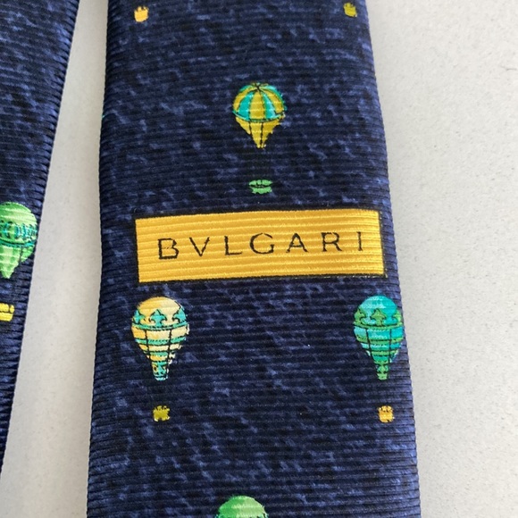 Bvlgari Balloon tie - never worn. Perfect condition w/leather case - Picture 4 of 7